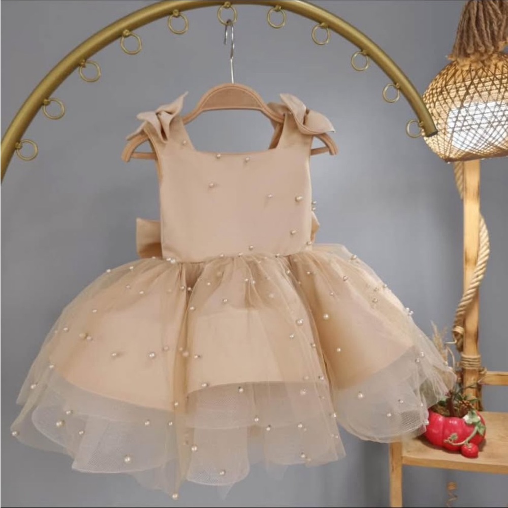 Elegant Beige Tulle Dress with Bow Details